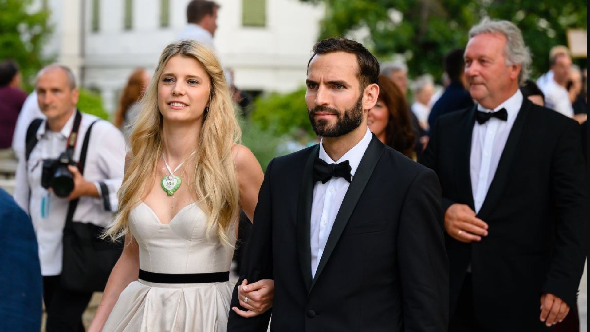 A hétvégén volt a Balaton 2 legfontosabb eseménye: Anna-bál, Balaton-átúszás összefoglaló