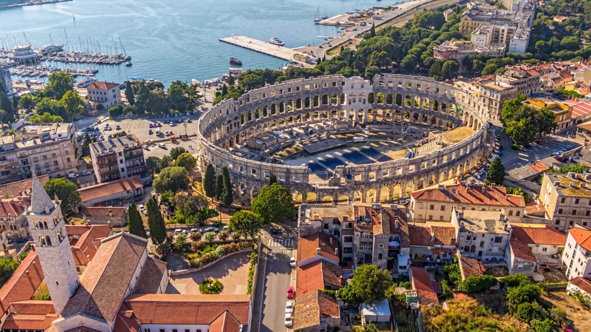 Pula látnivalói Pulai Colosseum