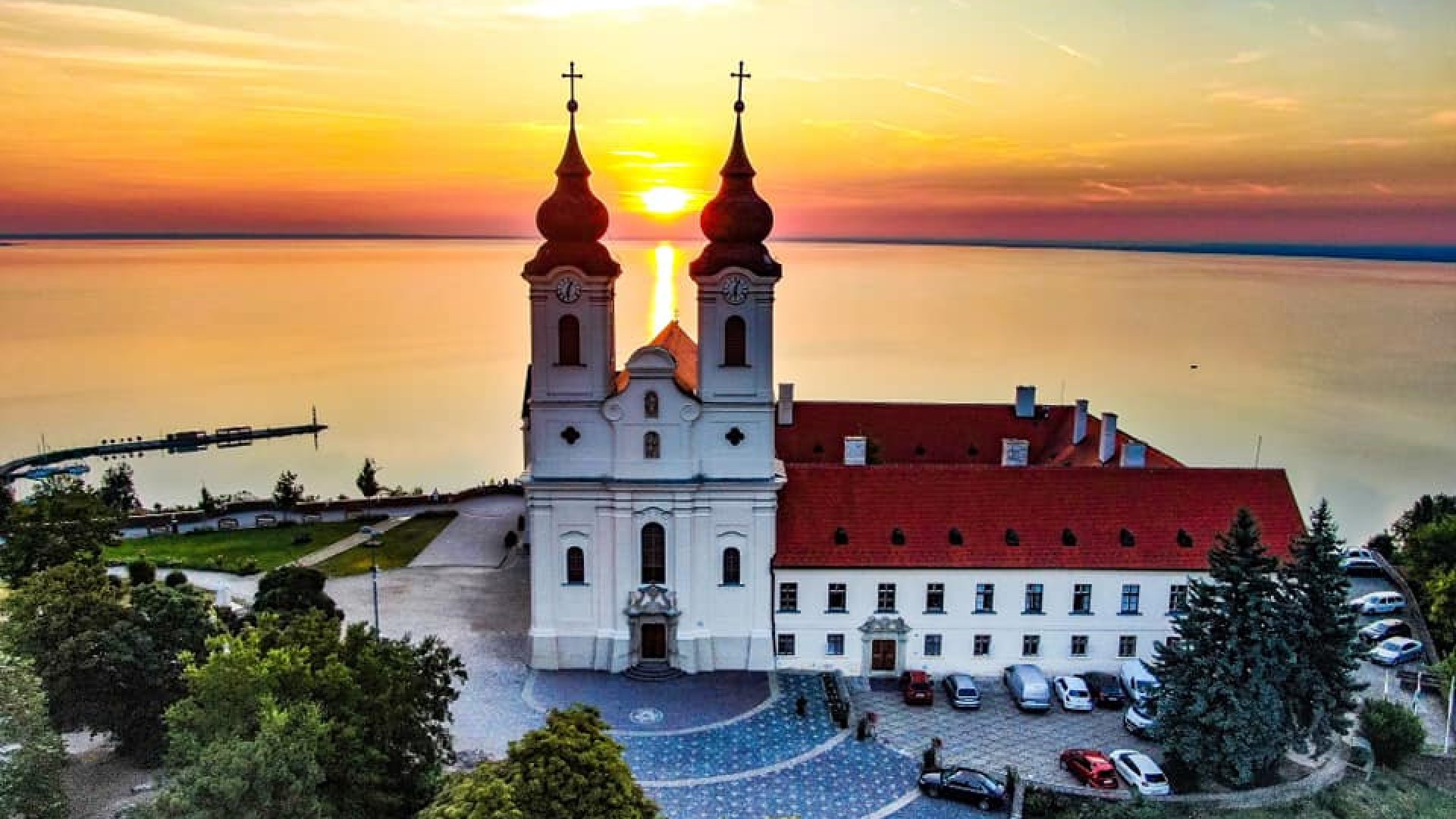 Újabb balatoni település újul meg: Hatalmas fejlesztések várhatóak Tihanyban