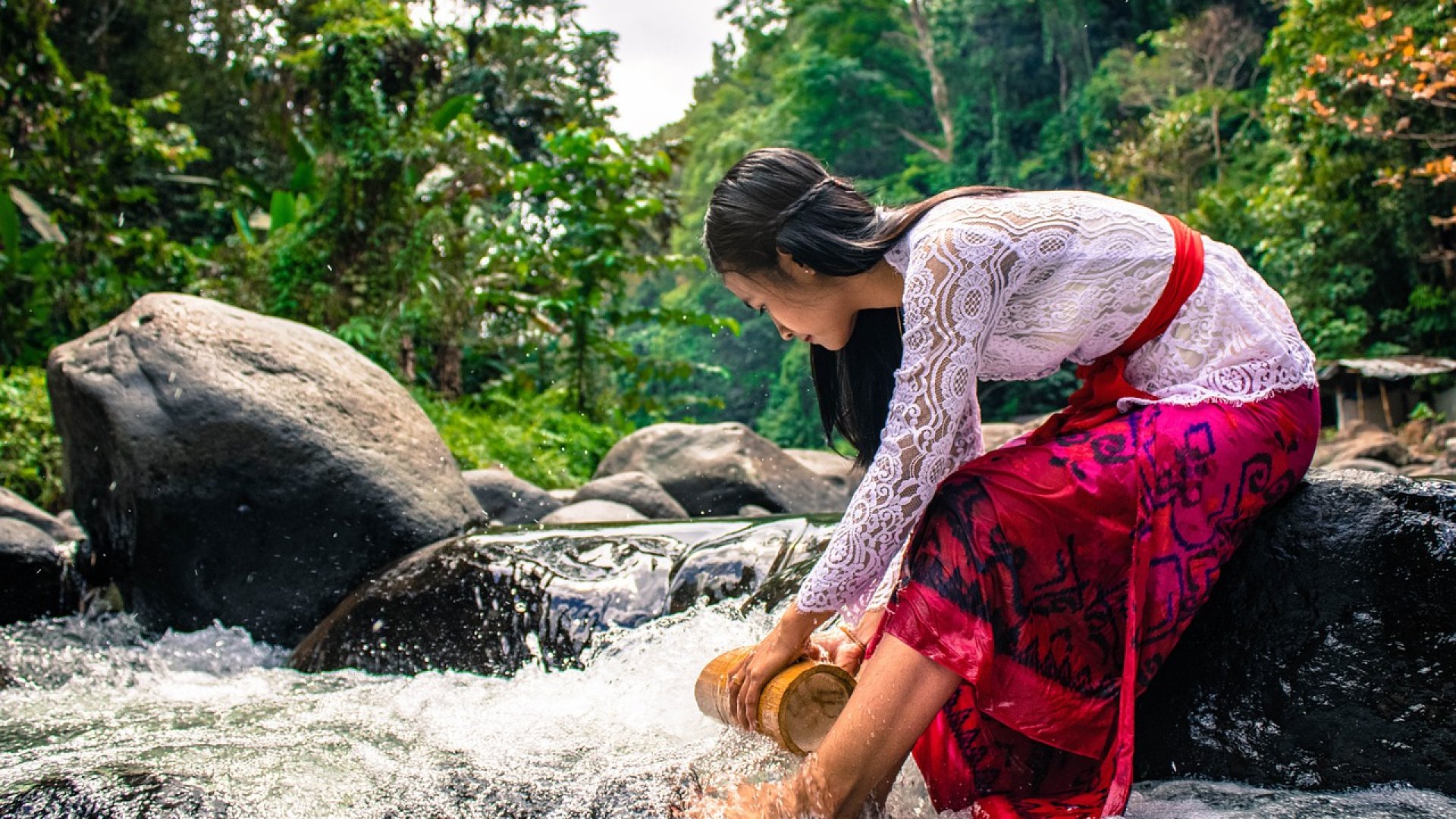 A balinéz nők hihetetlen szépségének rejtett titkai