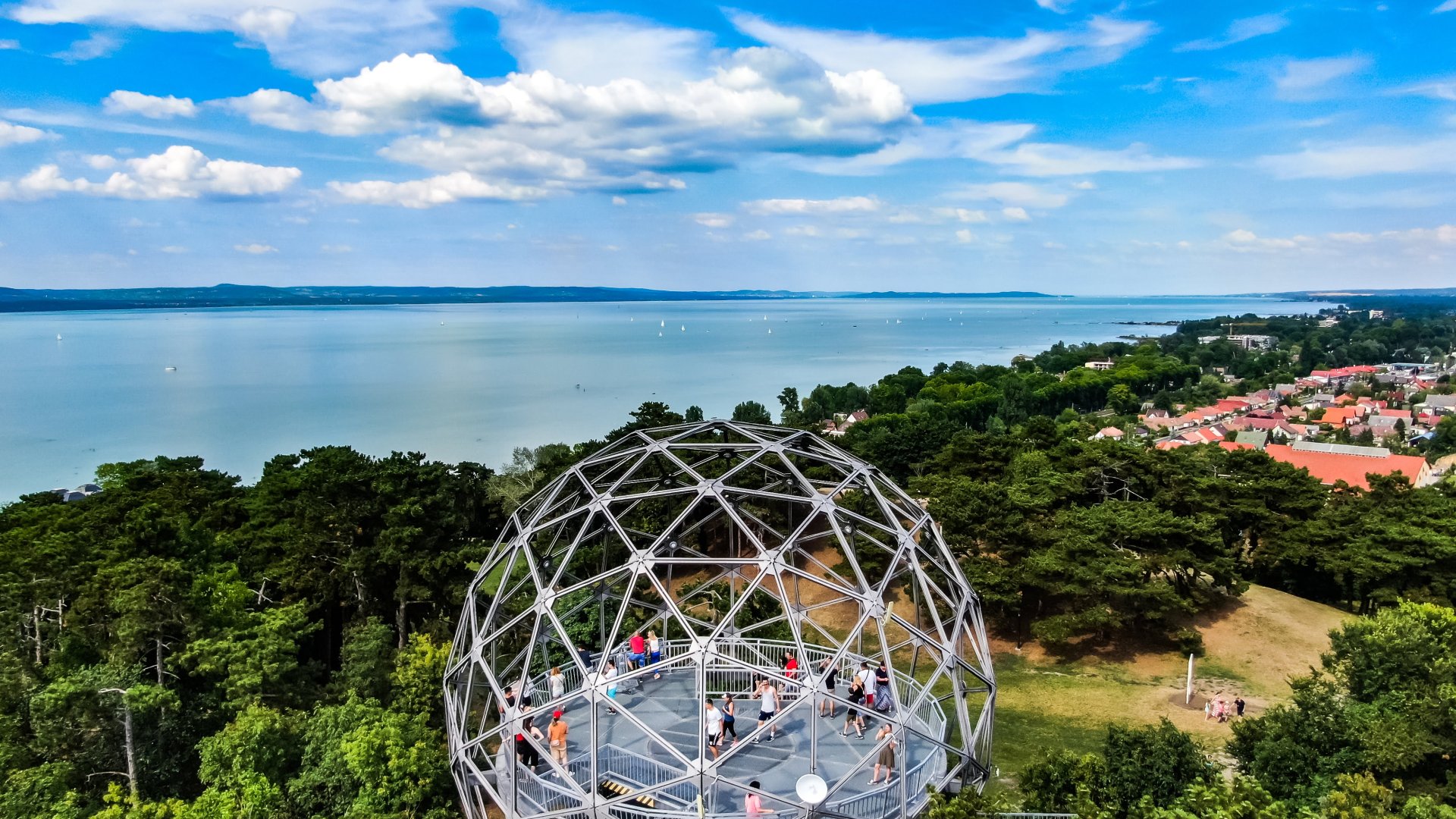 A Balaton egyik legszebb kilátója lett 2020-ben az év kilátója