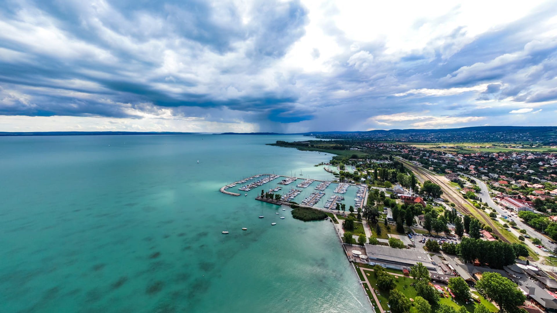 A Balatonról cikkezett a CNN, egészen jó dolgokat írtak a magyar tengerről