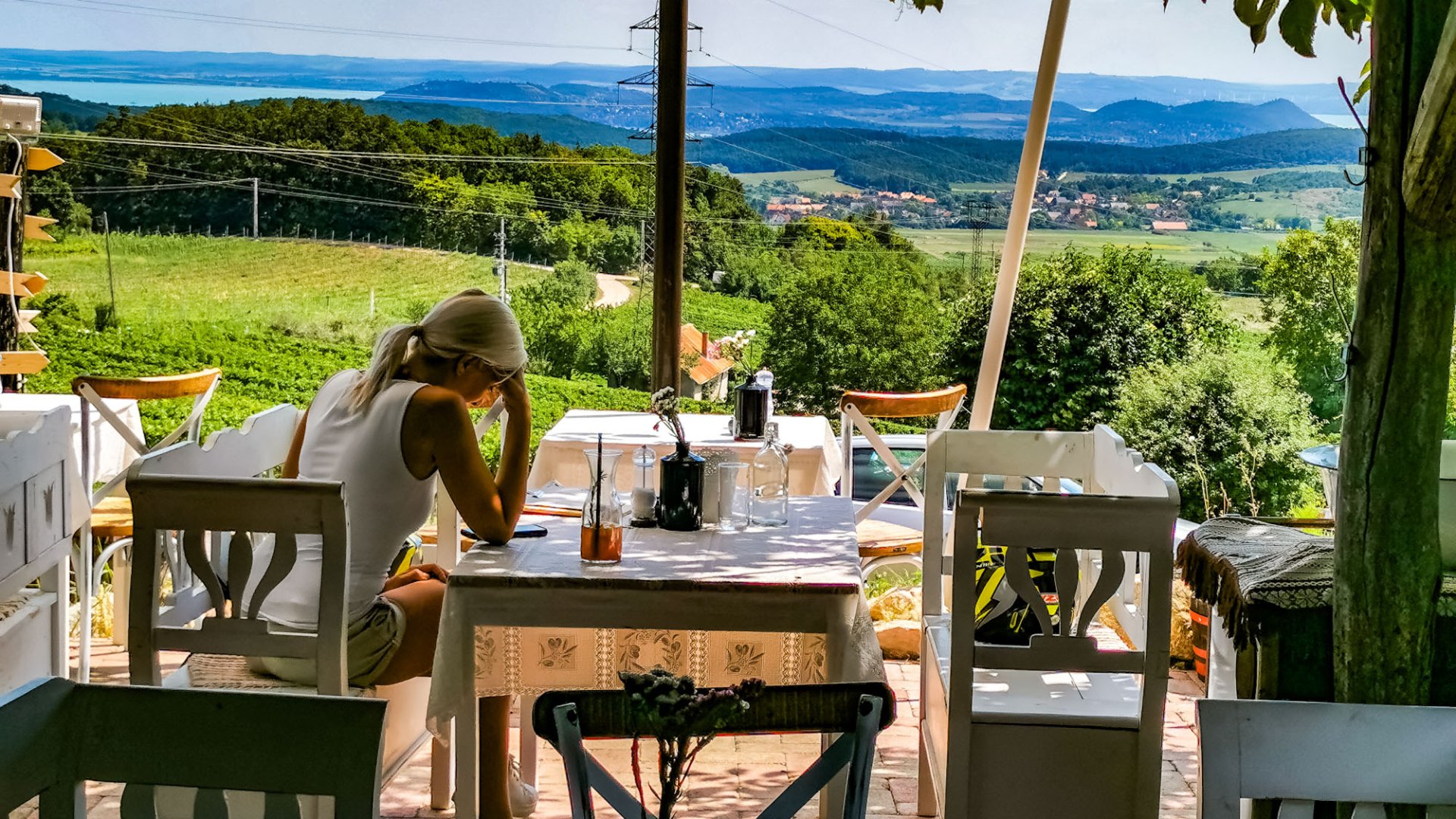 A Balaton 9 legjobb étterme: különleges éttermek a Balatonon, ahol az jó ízek mellé valami plusz is jár!