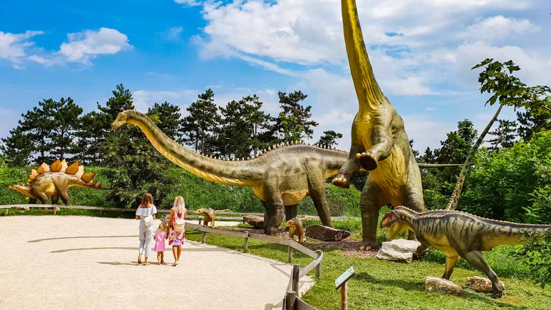 Gyerekekkel a Balatonon ősszel is: 5 kihagyhatatlan gyerekprogram a Balatonnál