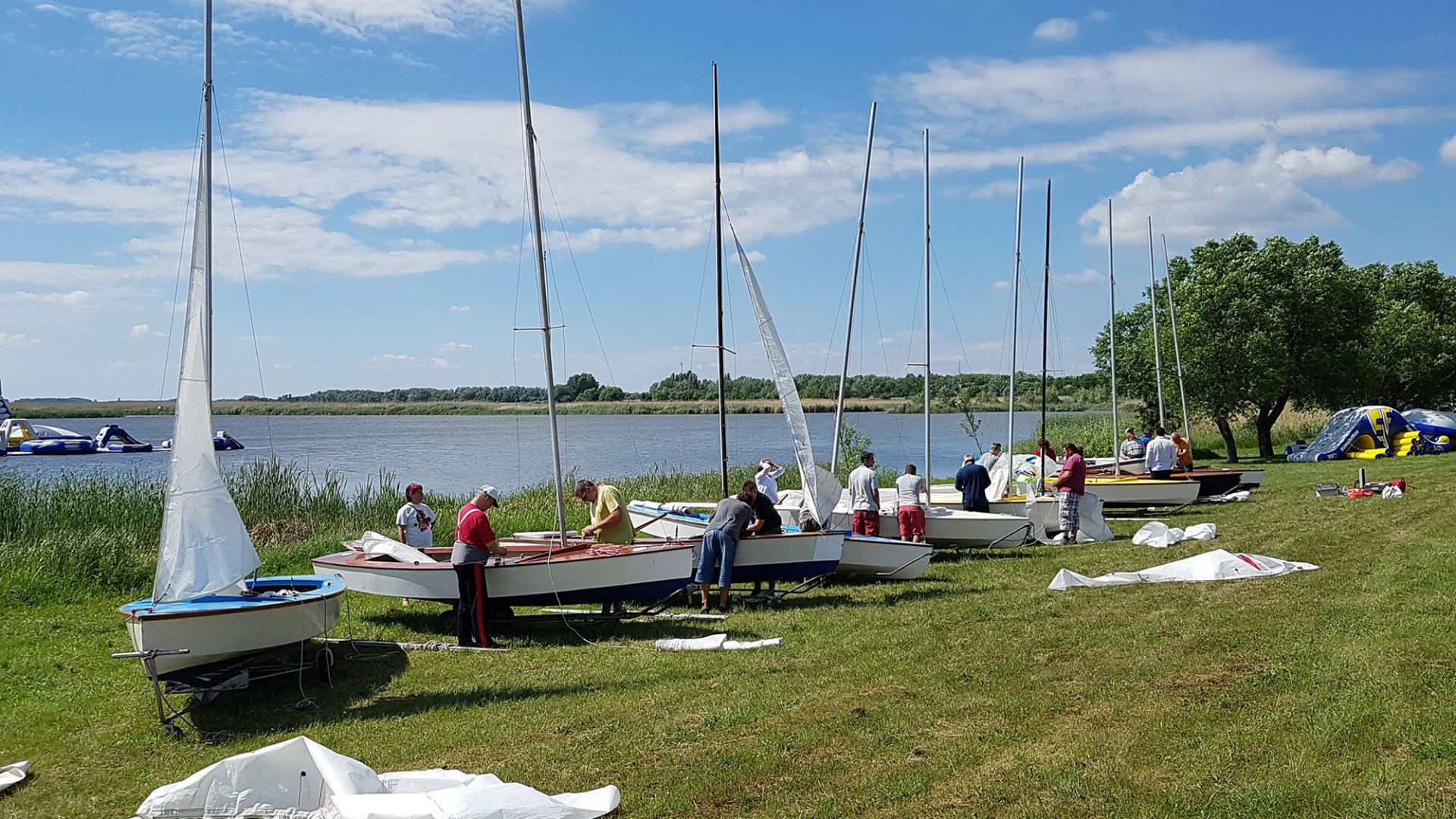 Sarud a Tisza-tó ékköve 1. rész. Minden egy vitorlás tanfolyammal kezdődött, a Balatonon. Sarud a Tisza-tó ékköve 1. rész. Minden egy vitorlás tanfolyammal kezdődött, a Balatonon.