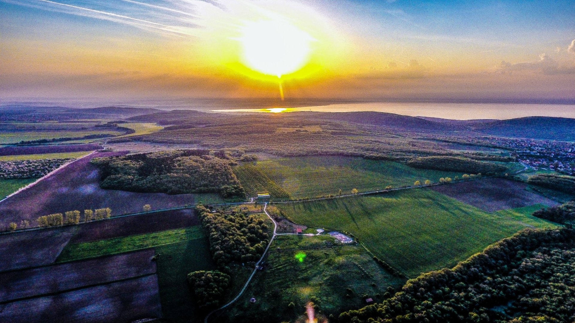 Izgalmas legendák a magyar tengerről