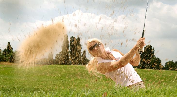  Hogyan kezdjek el golfozni?  Golf kezdőknek: Tippek és szabályok, amikről érdemes tudni. 