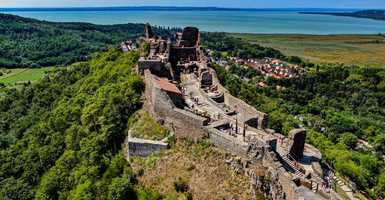 A Balaton-felvidék 5+1 legszebb vára