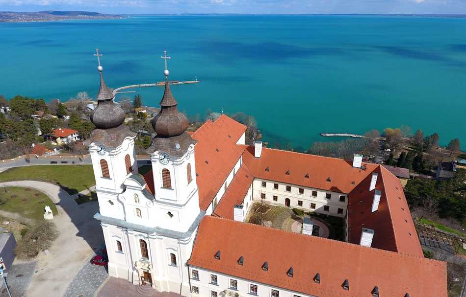 5 település a Balaton partján, amit mind imádunk
