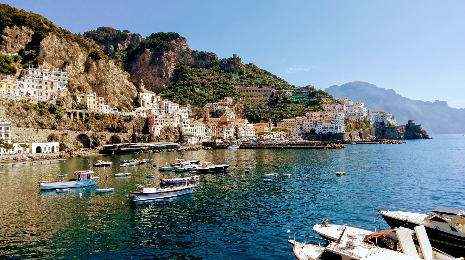 Európa legszebb vitorlázó helyei: Nápolyi-öböl – Olaszország
